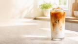 Iced latte maken